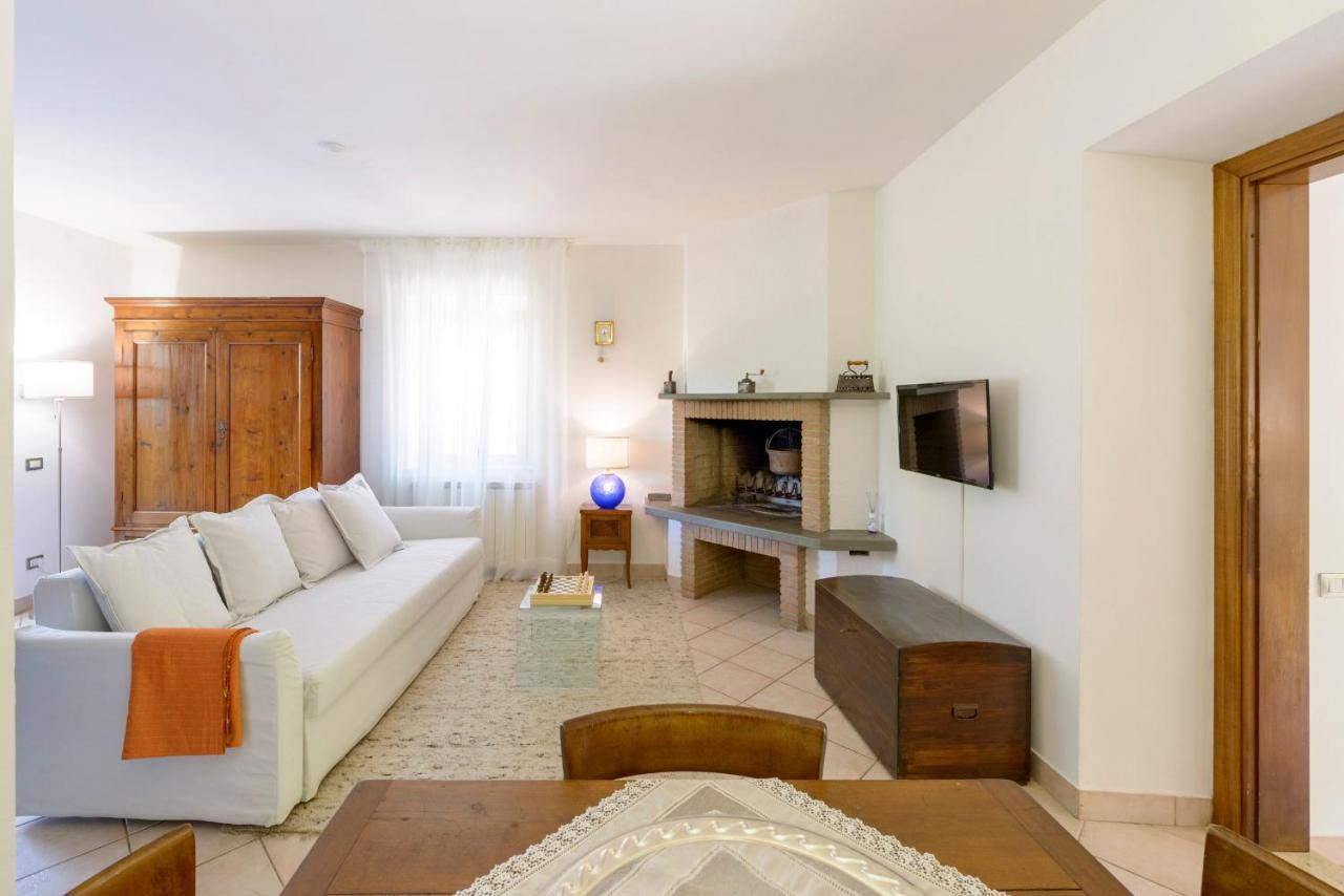 Casa Vacanze San Vittorino Губбіо Екстер'єр фото