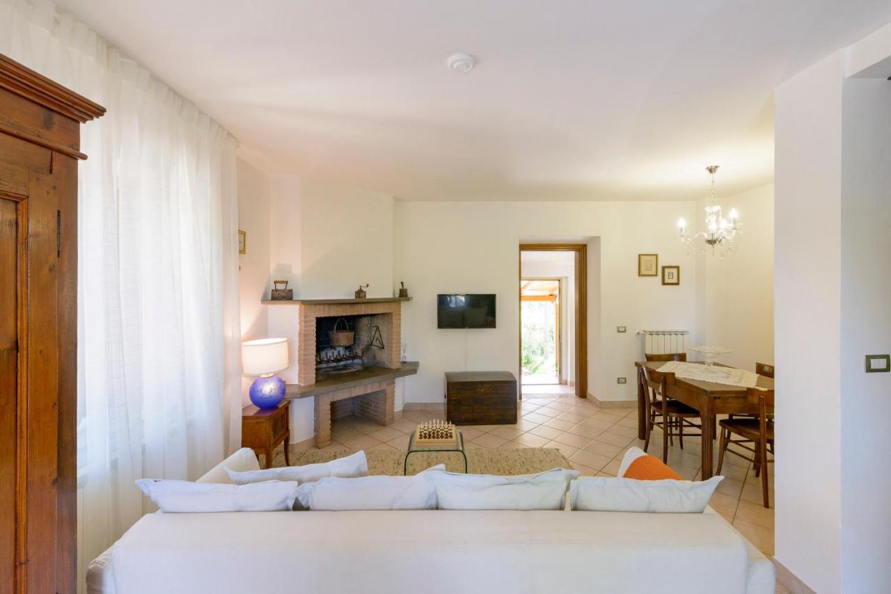 Casa Vacanze San Vittorino Губбіо Екстер'єр фото