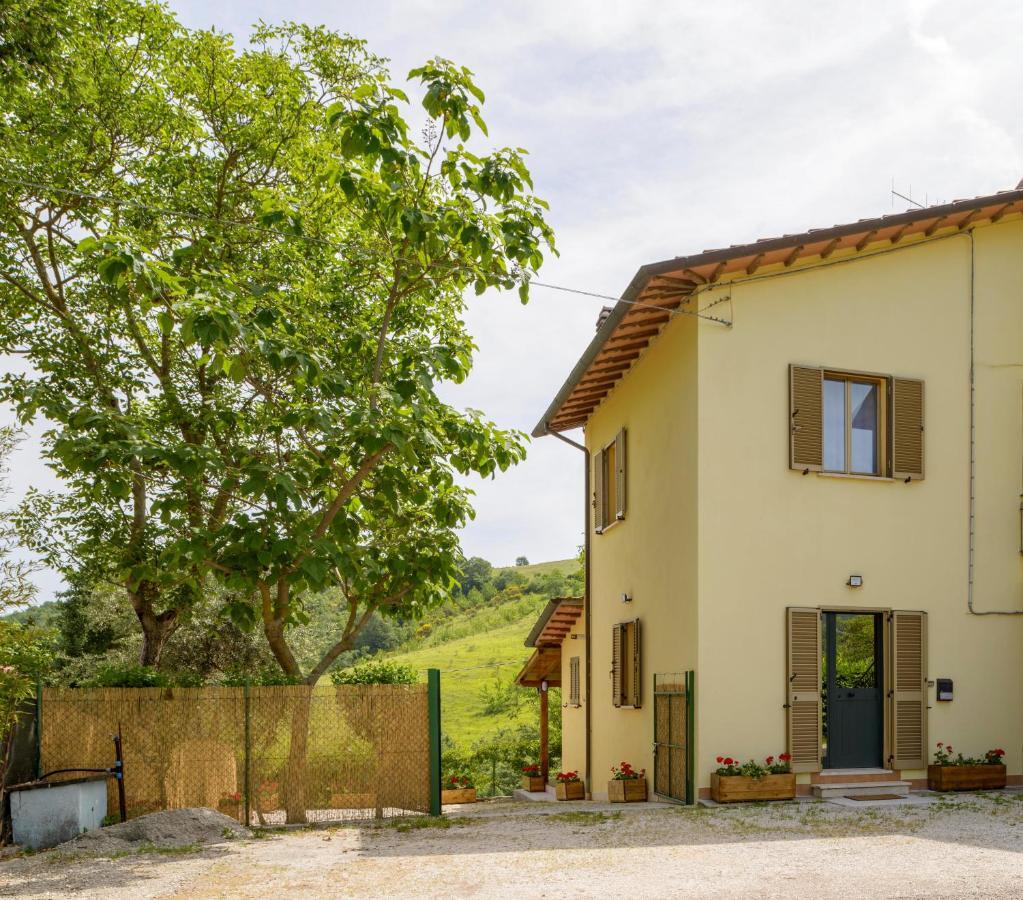 Casa Vacanze San Vittorino Губбіо Екстер'єр фото